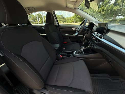 Used 2023 Kia Forte LXS FWD image 13
