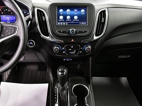 Used 2019 Chevrolet Equinox LT image 23