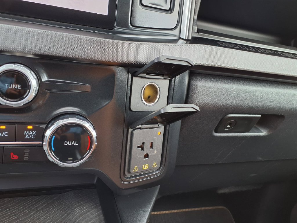 Used 2024 Ford F250 Platinum AWD/4WD image 33