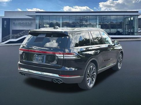 New 2027 Lincoln Aviator Reserve AWD/4WD image 8