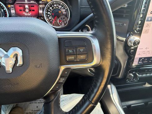 Used 2022 RAM 2500 Laramie AWD/4WD image 31
