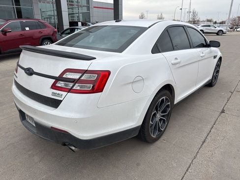 Used 2013 Ford Taurus SHO image 5