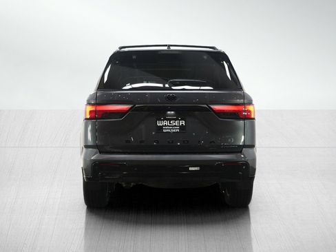 Used 2025 Toyota Sequoia 4WD image 4