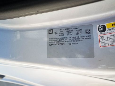 Used 2018 Chevrolet Camaro LT w/ RS Package image 38