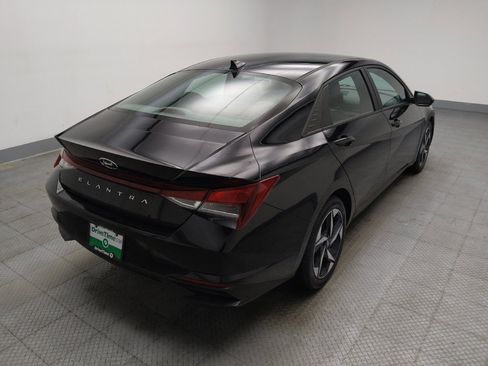 Used 2023 Hyundai Elantra SEL w/ Convenience Package FWD image 9