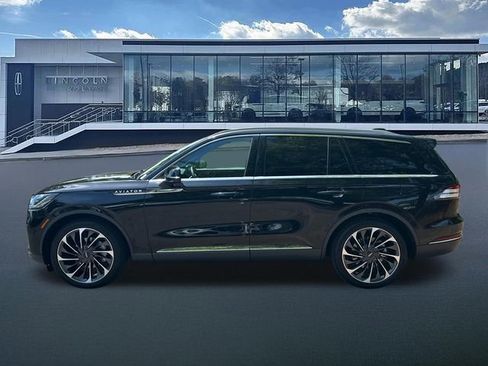 New 2026 Lincoln Aviator Reserve w/ Illumination Package RWD image 4