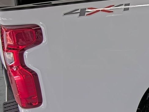 New 2026 Chevrolet Silverado 1500 Custom AWD/4WD image 15