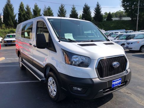 Used 2025 Ford Transit 250 Low Roof w/ Exterior Upgrade Package RWD image 8