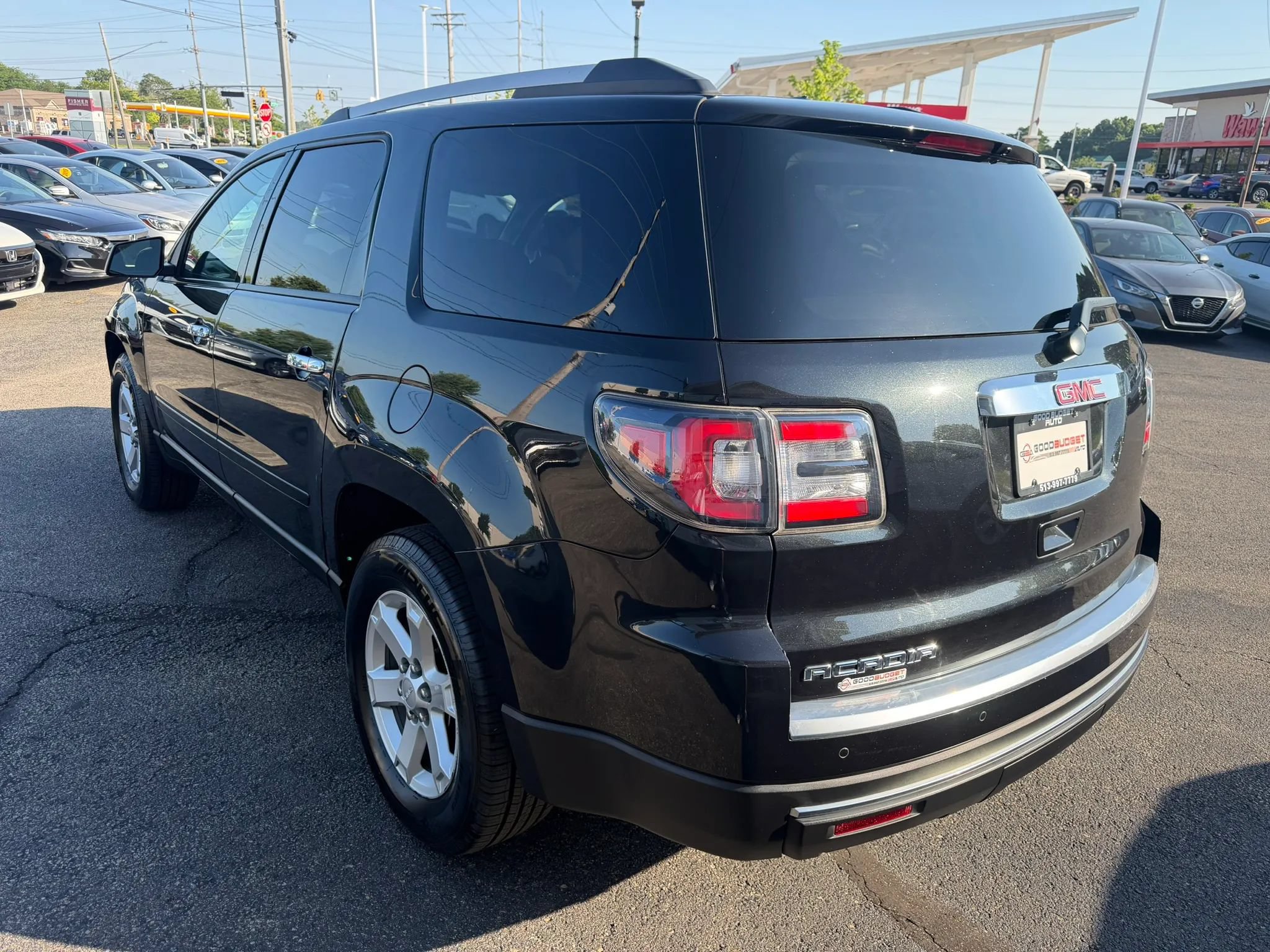 Used 2015 GMC Acadia SLE FWD image 3