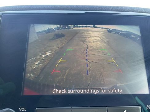 Used 2024 Nissan Titan SV w/ SV Convenience Package image 26