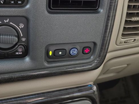 Used 2002 GMC Yukon Denali AWD/4WD image 35