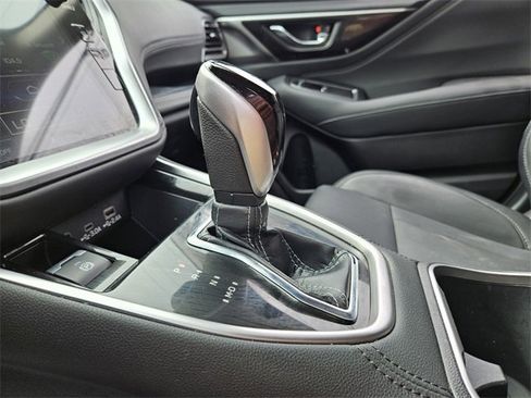 Used 2023 Subaru Outback Limited image 24