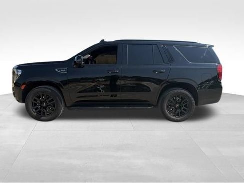 Used 2024 GMC Yukon AT4 w/ Technology Package AWD/4WD image 6
