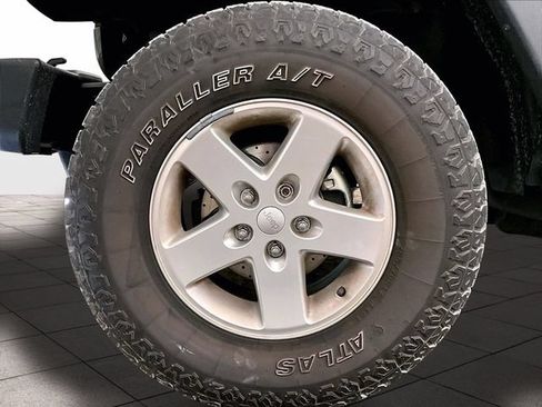 Used 2014 Jeep Wrangler Unlimited Sport w/ Quick Order Package 23S AWD/4WD image 9