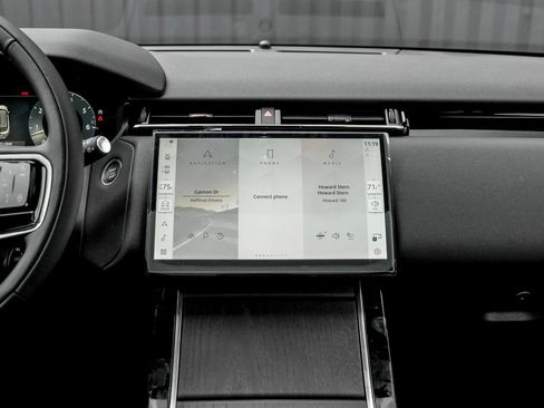 Used 2026 Land Rover Range Rover Velar S image 19