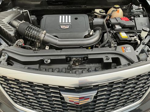 Certified 2022 Cadillac XT5 Premium Luxury image 17