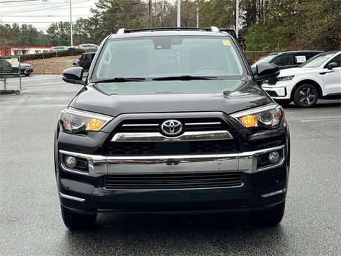 Used 2020 Toyota 4Runner image 2