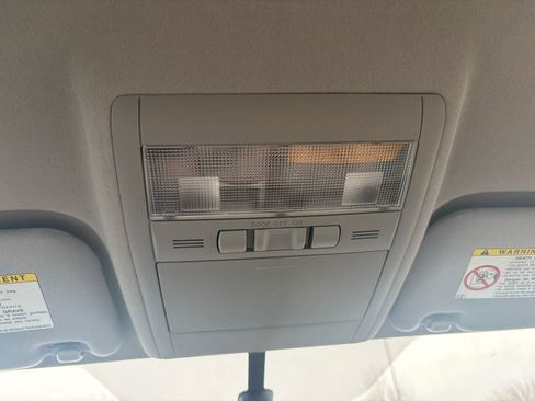 Used 2005 Toyota Prius image 29