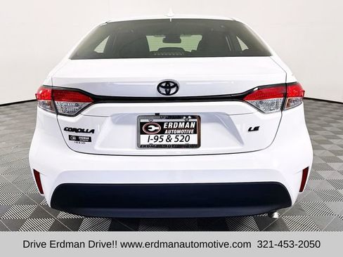 Used 2023 Toyota Corolla LE image 21