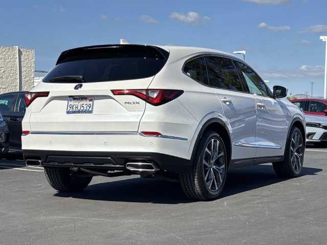 Used 2024 Acura MDX w/ Technology Package FWD image 5