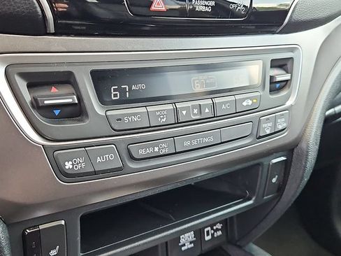 Used 2023 Honda Passport EX-L image 17