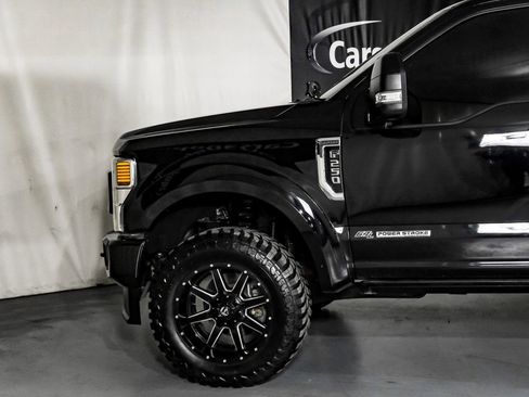 Used 2020 Ford F250 Lariat w/ Lariat Ultimate Package image 11