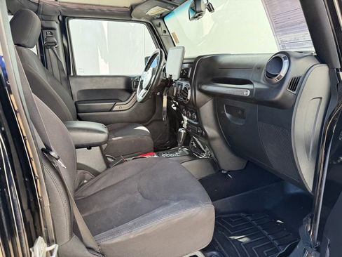 Used 2015 Jeep Wrangler Unlimited Sport w/ Quick Order Package 24S image 16