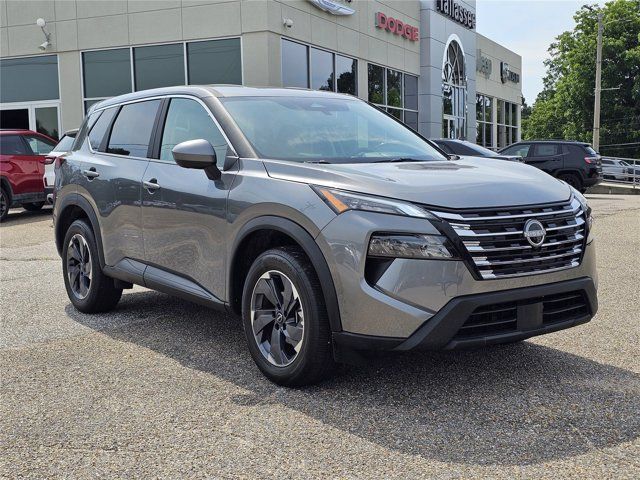 Used 2026 Nissan Rogue SV FWD image 5