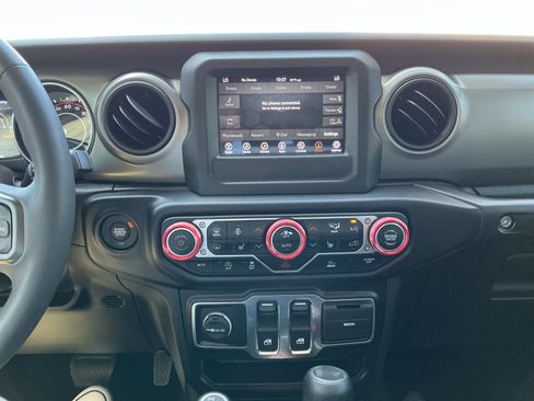 Used 2023 Jeep Wrangler Sport AWD/4WD image 26