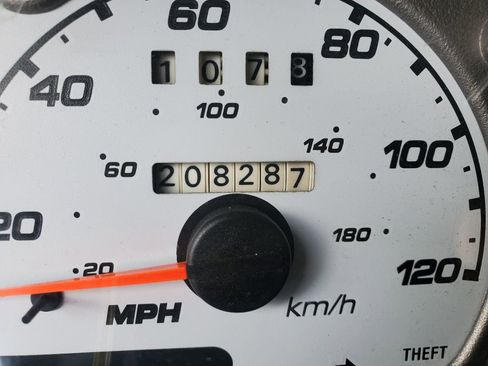 Used 2001 Ford Explorer Sport image 19