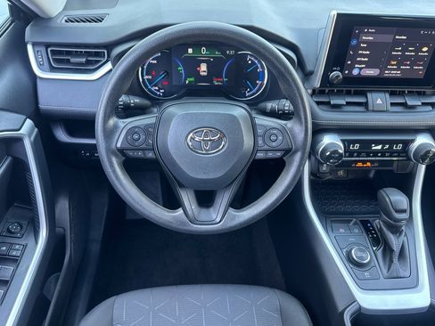Used 2024 Toyota RAV4 AWD Hybrid image 31