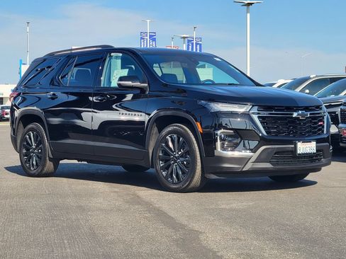 Used 2023 Chevrolet Traverse RS AWD/4WD image 33