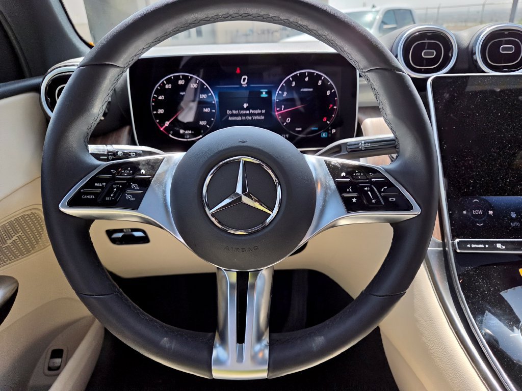 Used 2026 Mercedes-Benz GLC 300 image 18