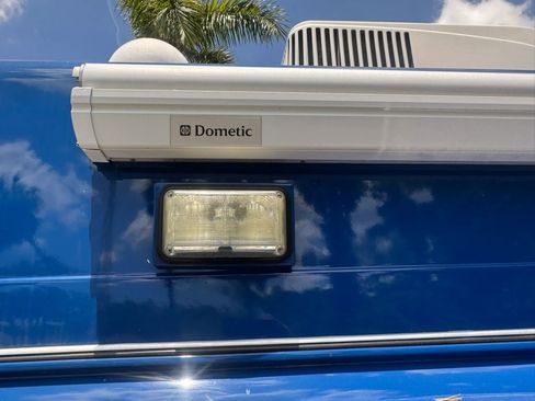 Used 2013 Chevrolet Express 3500 Extended w/ Power Package RWD image 7