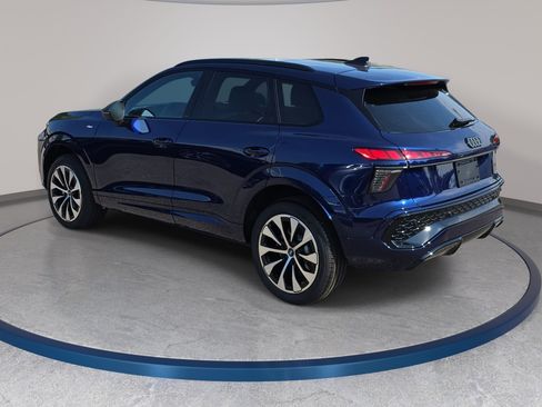 New 2026 Audi Q3 quattro 2.0T AWD/4WD image 7
