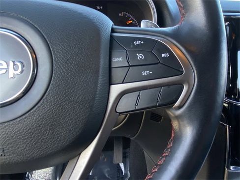 Used 2021 Jeep Grand Cherokee Trailhawk image 9