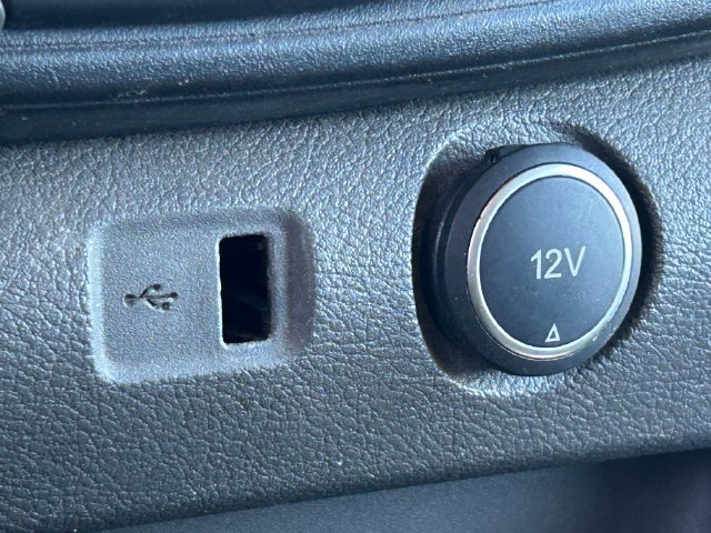 Used 2020 Ford Transit 150 XL RWD image 14