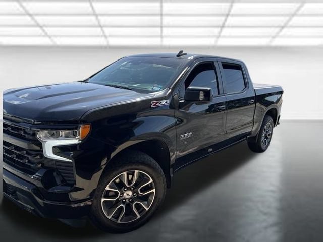 Used 2022 Chevrolet Silverado 1500 RST AWD/4WD image 2