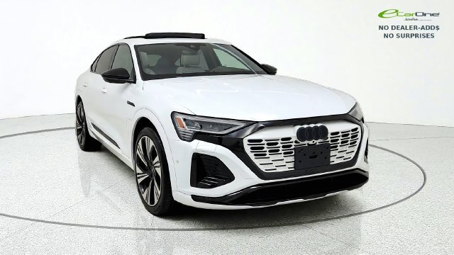 Used 2024 Audi Q8 e-tron Prestige AWD/4WD image 1