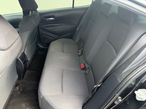 Used 2021 Toyota Corolla LE FWD image 10