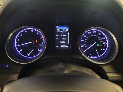 Used 2020 Toyota Camry SE FWD image 23