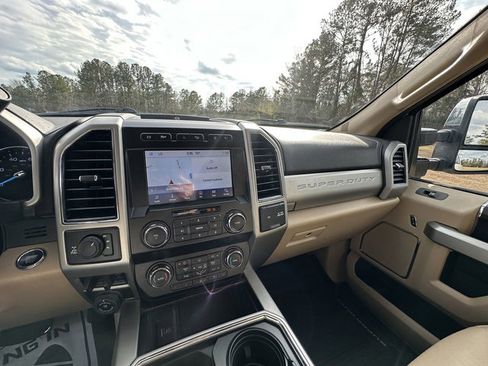 Used 2020 Ford F250 Lariat w/ Lariat Ultimate Package image 13