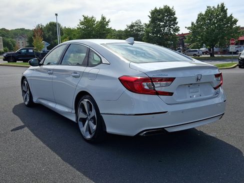 Certified 2018 Honda Accord Touring image 5