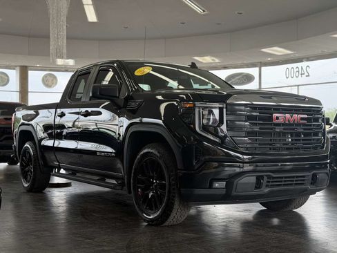 Used 2023 GMC Sierra 1500 Pro w/ Graphite Edition AWD/4WD image 4