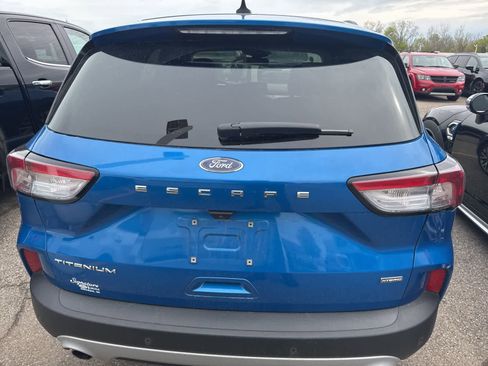 Used 2021 Ford Escape Titanium FWD image 13