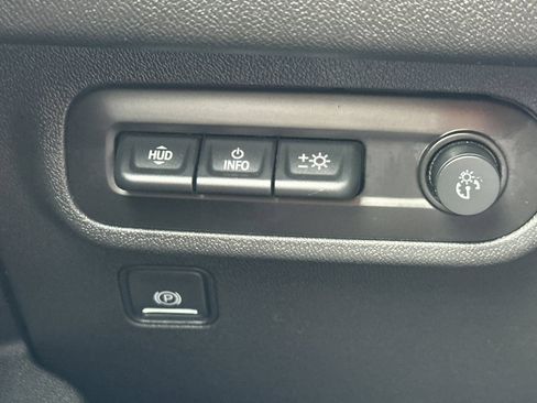 Certified 2022 GMC Terrain AT4 w/ Infotainment Package II AWD/4WD image 37
