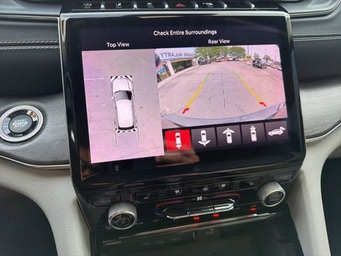 Used 2021 Jeep Grand Cherokee L Overland w/ Advanced Protech Group III image 15