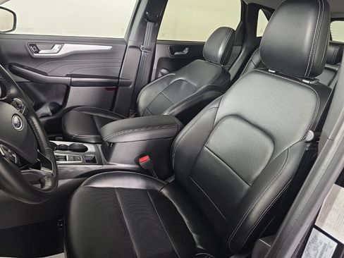 Used 2023 Ford Escape Platinum AWD/4WD image 14