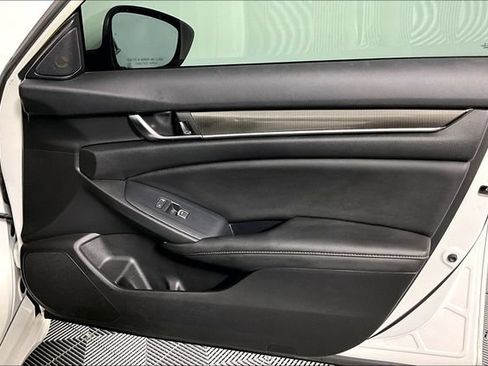 Used 2020 Honda Accord Sport image 24