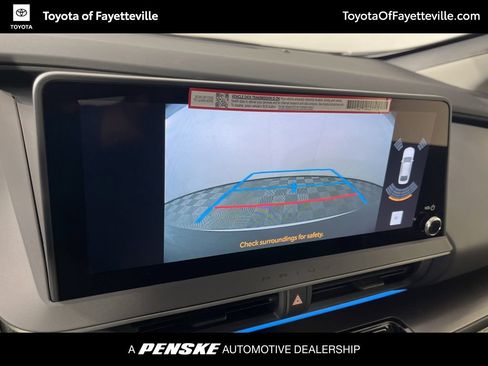 Used 2026 Toyota Prius Plug-In Hybrid FWD image 31